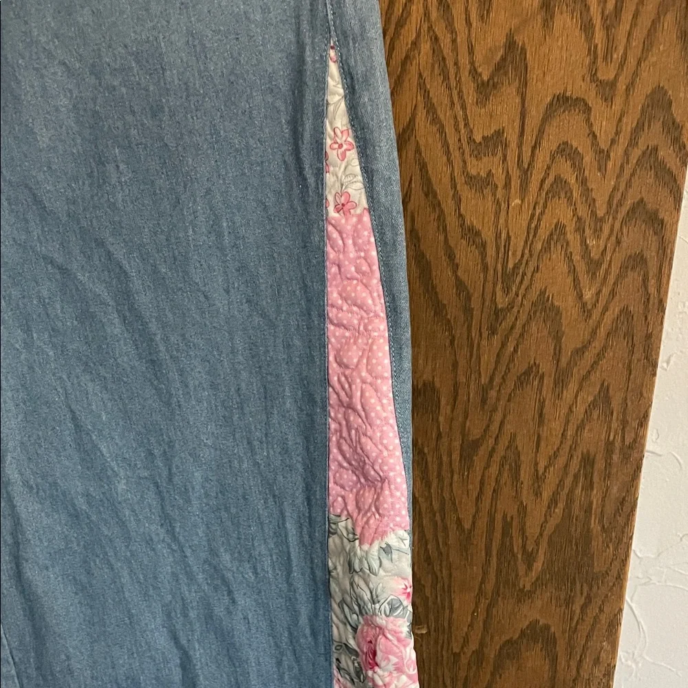 Women's Blue and‎ Pink Patchwork Jeans - Picture 3 of 8